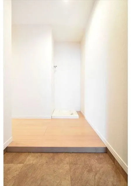 TS Yoyogi Park - Interior - ["Flooring", "Floor", "Wall"]