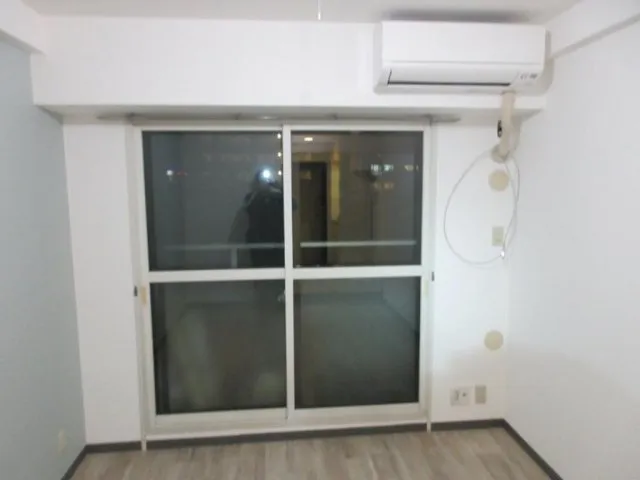 Sky Court Shimotakaido - Interior - ["Flooring", "Ceiling", "Floor"]