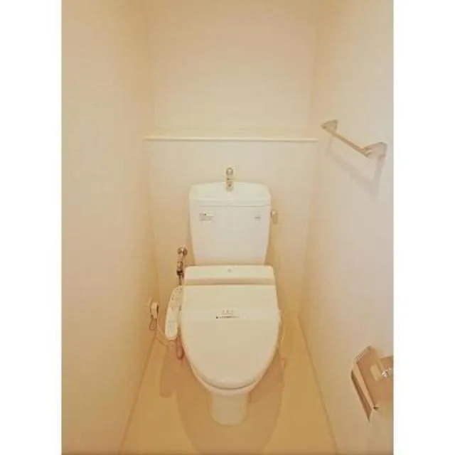 Park Axis Otsuka - Interior - ["Toilet seat", "Toilet", "Plumbing fixture"]