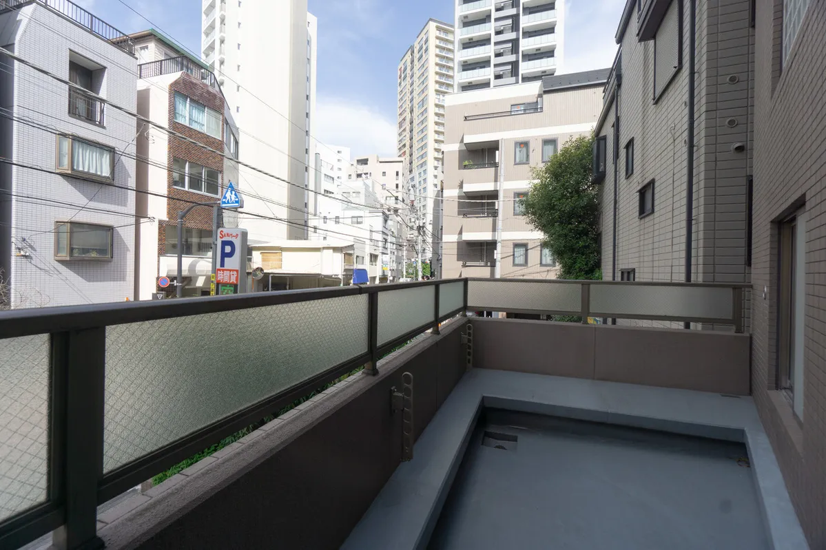 Lupinus Azabu City Form