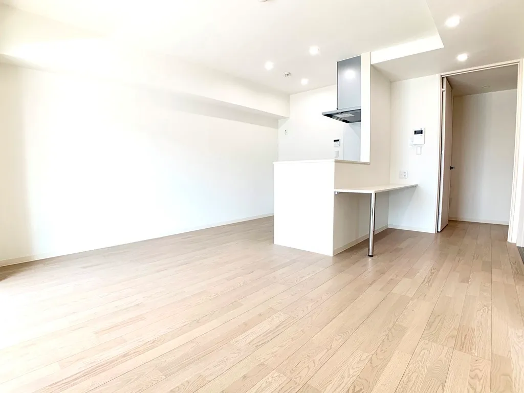 Primal Tsukishima - Interior - ["Wood", "Hall", "Flooring"]