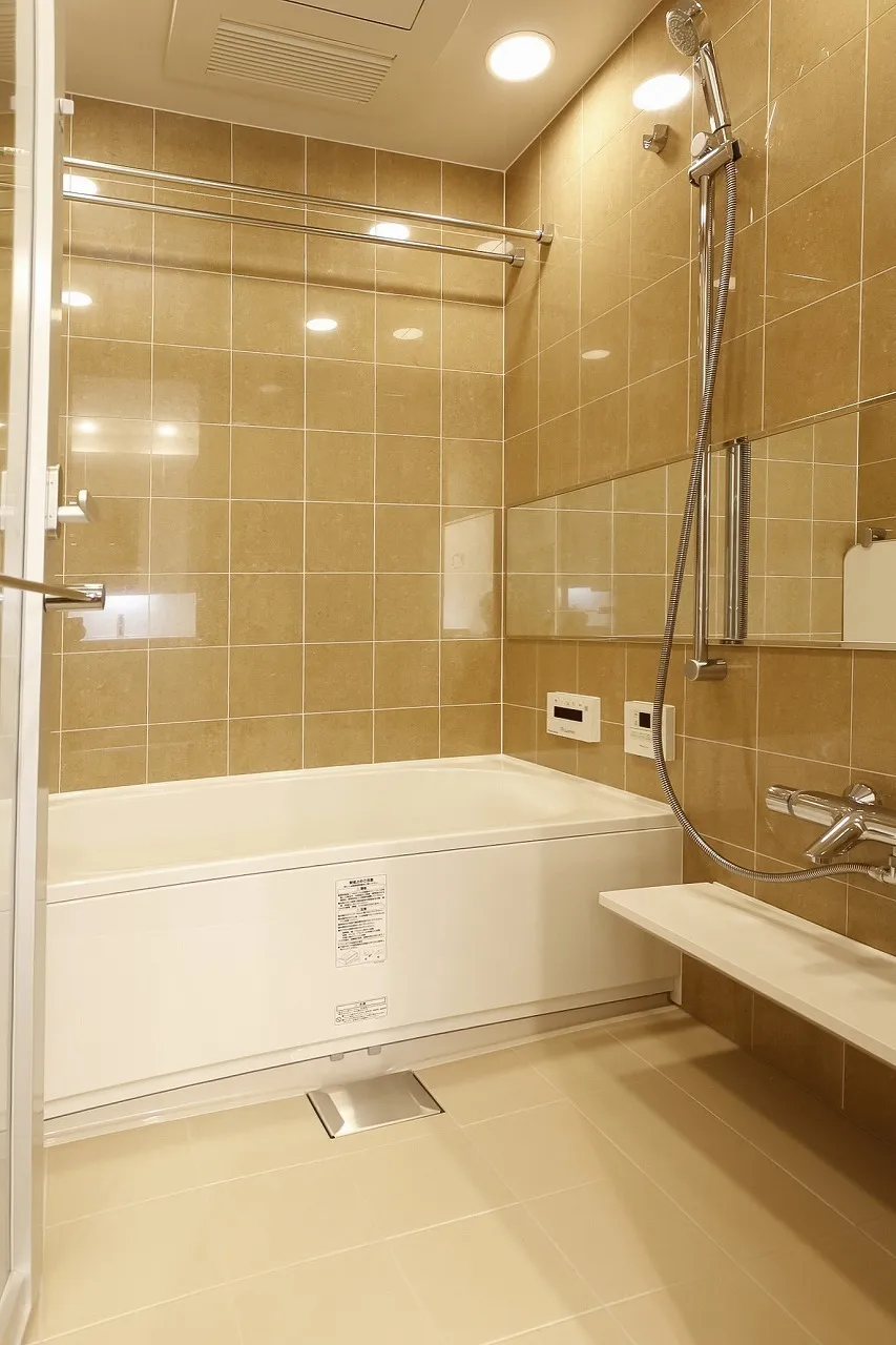 La Tour Shinjuku Garden - Interior - ["Bathroom", "Plumbing fixture", "Flooring"]
