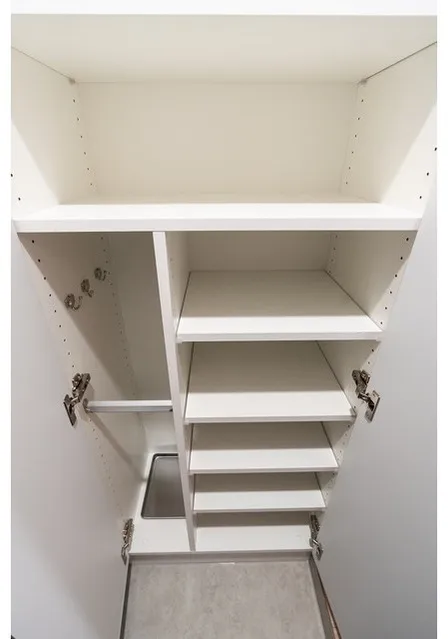 Livio Maison Asakusa Kaminarimon - Interior - ["Cupboard", "Cabinetry", "Drawer"]