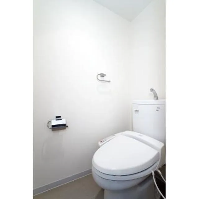 Masters Court Kitashinagawa - Interior - ["Property", "Bathroom", "Toilet"]
