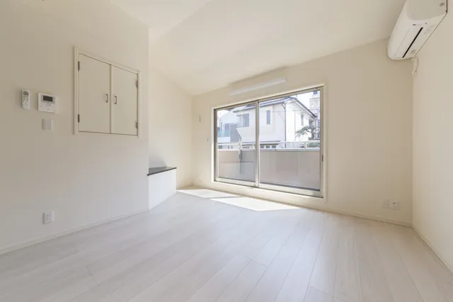 Wise Terrace Court - Interior - ["Flooring", "Floor", "Wood"]