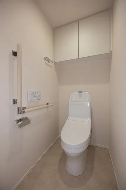 Park City Nakano The Tower Breeze - Interior - ["Toilet seat", "Flooring", "Plumbing fixture"]
