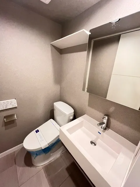 Residia Toranomon - Interior - ["Plumbing fixture", "Flooring", "Floor"]
