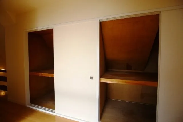 Ishikawa Building - Interior - ["Wood", "Flooring", "Floor"]
