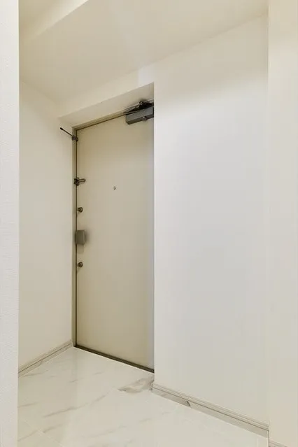 Gran Casa Oku - Interior - ["Wall", "Flooring", "Wood"]