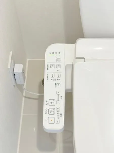 ALERO Shin Nakano II - Interior - ["Plumbing fixture", "Plumbing", "Toilet seat"]