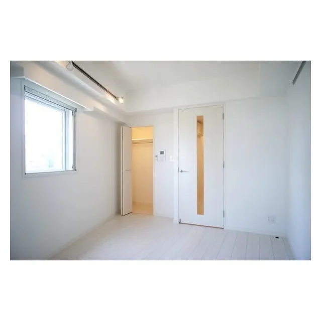 Stage First Nakano Sakagami - Interior - ["Window", "Fixture", "Door"]