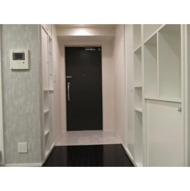 Primal Shinjuku Wakamatsucho - Interior - ["Door", "Rectangle", "Fixture"]