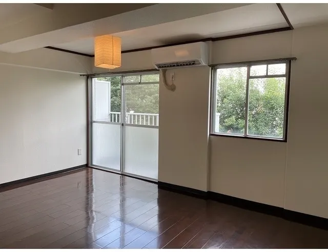Pilot House Kita Shinjuku - Interior - ["Flooring", "Wood", "Floor"]