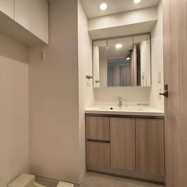 Park Axis Shinagawa Tennozu Isle - Interior - ["Flooring", "Floor", "Interior design"]