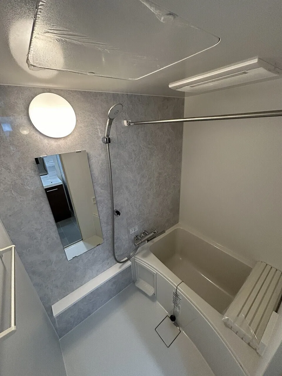 LiveFlat Morishita II - Interior - ["Plumbing fixture", "Bathroom", "Shower head"]
