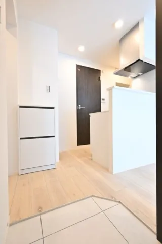 Ruygo Oshiage - Interior - ["Flooring", "Floor", "Wood"]