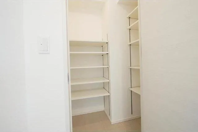 Comforia Shinjuku East Side Tower - Interior - ["Flooring", "Floor", "Wood"]