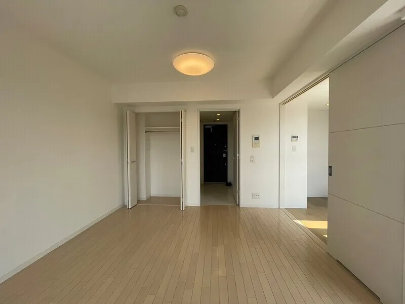 Milia Residence Sakurashinmachi - Interior - ["Floor", "Flooring", "Wall"]