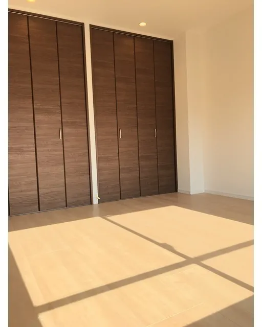 Abitation - Interior - ["Flooring", "Floor", "Wood"]