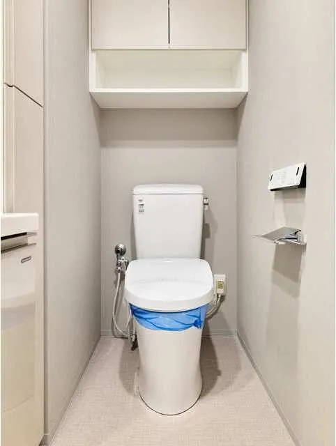 LEFONT PROGRAM Ueno Inaricho - Interior - ["Toilet seat", "Toilet", "Plumbing fixture"]