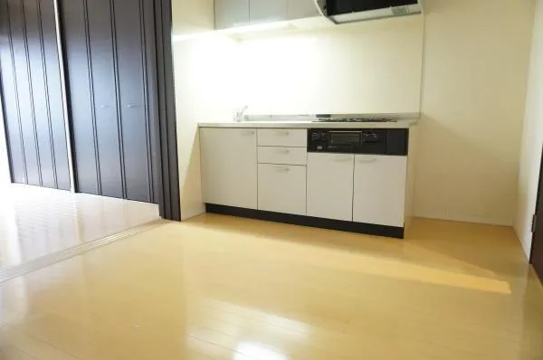Star Heim - Interior - ["Cabinetry", "Countertop", "Property"]