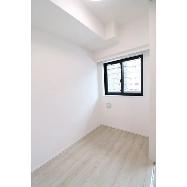 Comforia Nippori - Interior - ["Window", "Fixture", "Building"]