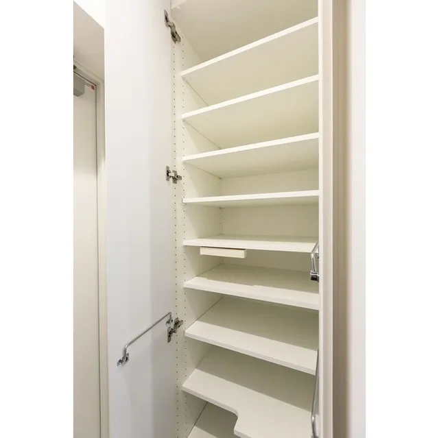 Comforia Sakura Josui - Interior - ["Shelf", "Shelving", "Property"]