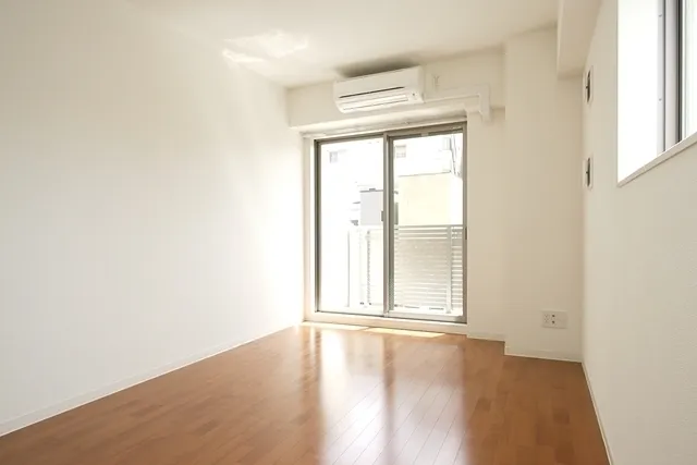 Chario Kappabashi - Interior - ["Flooring", "Floor", "Wood flooring"]
