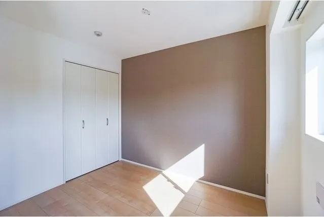 Grand Casa Oji II - Interior - ["Fixture", "Wood", "Rectangle"]