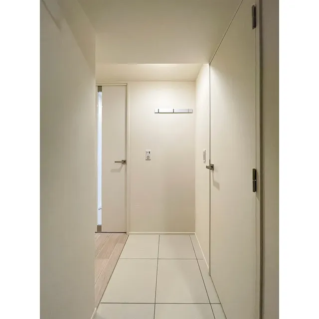 Orchid Residence Togoshi Park - Interior - ["Door", "Fixture", "Handle"]