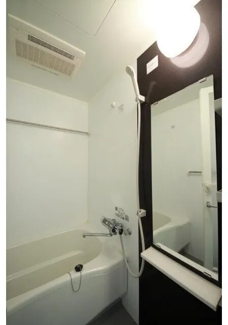 Olive Mansion Arakawa - Interior - ["Plumbing fixture", "Flooring", "Bathroom"]
