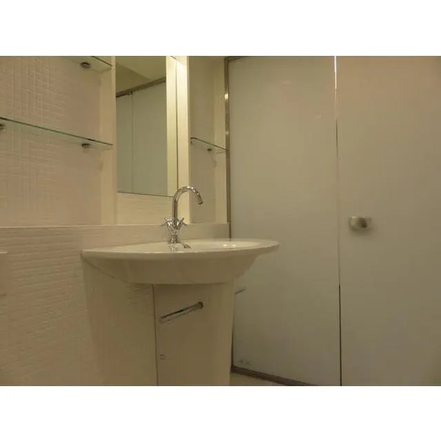 Primal Shinjuku Wakamatsucho - Interior - ["Tap", "Sink", "Plumbing fixture"]
