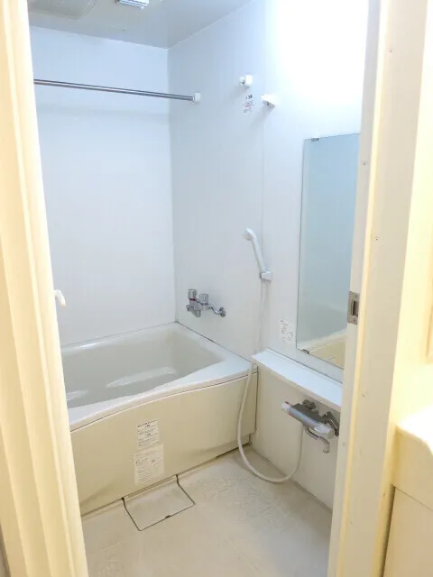 Live Court Otorii - Interior - ["Plumbing fixture", "Flooring", "Floor"]