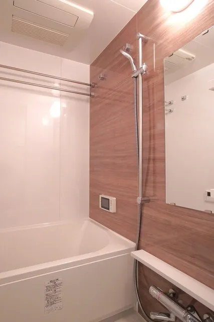 Urbanex Nihonbashi Yokoyamacho - Interior - ["Bathtub", "Plumbing fixture", "Property"]