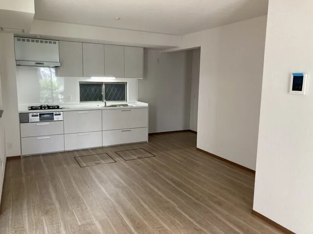 Rosa Terrace - Interior - ["Flooring", "Floor", "Countertop"]