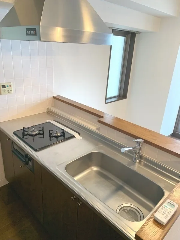 Shiba Park Apartment - Interior - ["Wood", "Flooring", "Interior design"]
