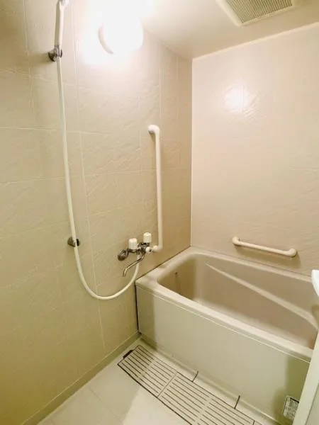 Green Hills Mejiro - Interior - ["Plumbing fixture", "Flooring", "Floor"]