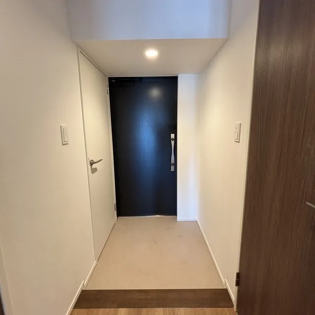 Park Axis Shinagawa Tennozu Isle - Interior - ["Flooring", "Floor", "Wood"]