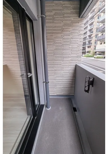 Clarity Ueno Inaricho - Interior - ["Composite material", "Apartment", "Grey"]