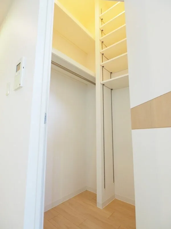 Residia Sasazuka II - Interior - ["Flooring", "Wood", "Floor"]