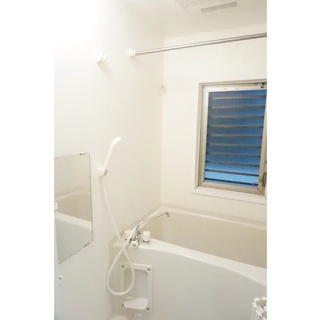 Mono TerrAce - Interior - ["Plumbing fixture", "Window", "Fixture"]