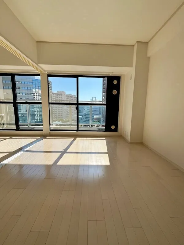 Residia Shibaura - Interior - ["Building", "Window", "Fixture"]