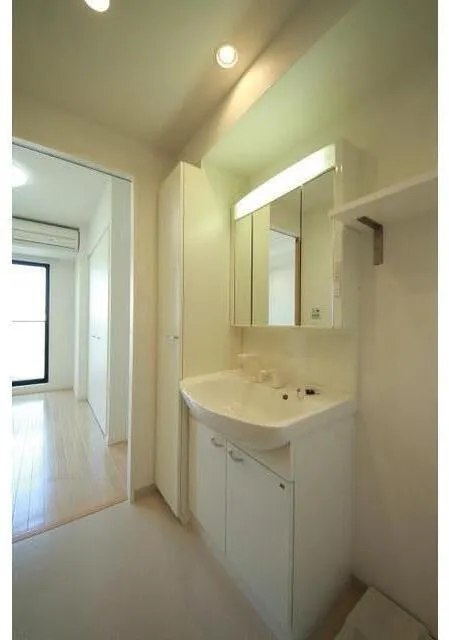 Olive Mansion Arakawa - Interior - ["Flooring", "Floor", "Interior design"]