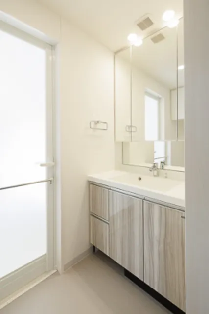 MA Tsukishima - Interior - ["Flooring", "Interior design", "Wall"]