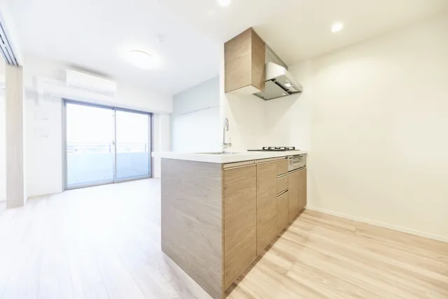Belfirth Kinshicho South - Interior - ["Cabinetry", "Building", "Tap"]