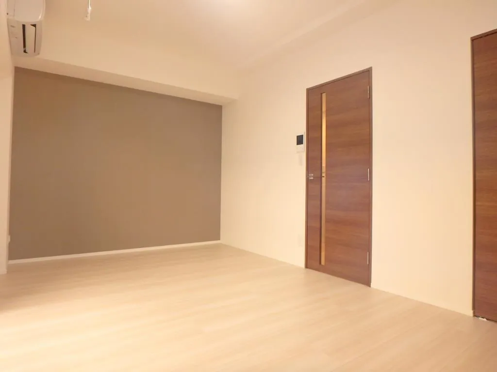 La Douceur Nerima Kasugacho - Interior - ["Brown", "Building", "Fixture"]