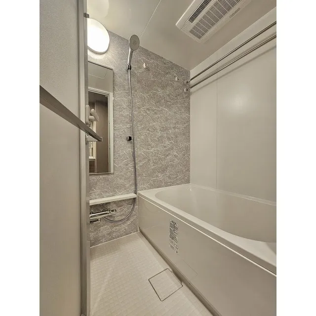 Orchid Residence Shibuya Tomigaya - Interior - ["Plumbing fixture", "Building", "Bathtub"]