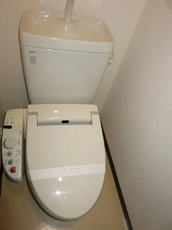 Excelia Ikebukuro WESTⅡ - Interior - ["Plumbing fixture", "Toilet seat", "Toilet"]