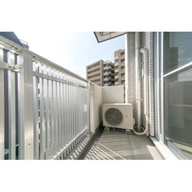 Espa Roma Mejiro - Interior - ["Property", "Handrail", "Building"]