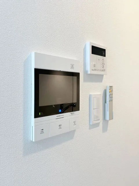 Belle Face Sangenjaya - Interior - ["Output device", "Gadget", "Computer monitor accessory"]